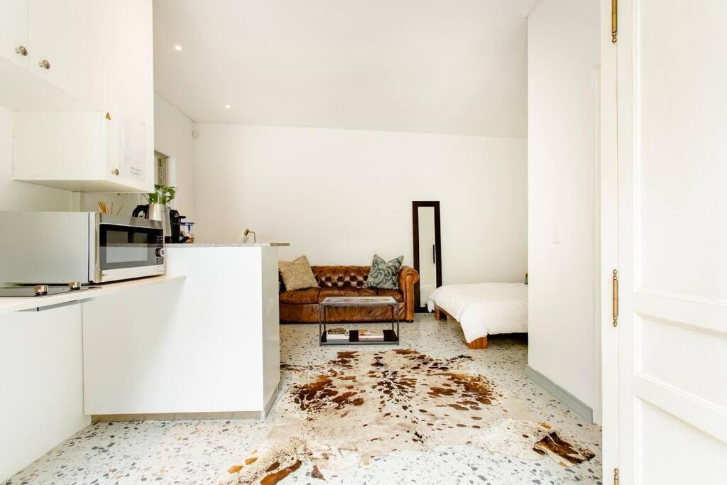Orchard Lane Apartment
